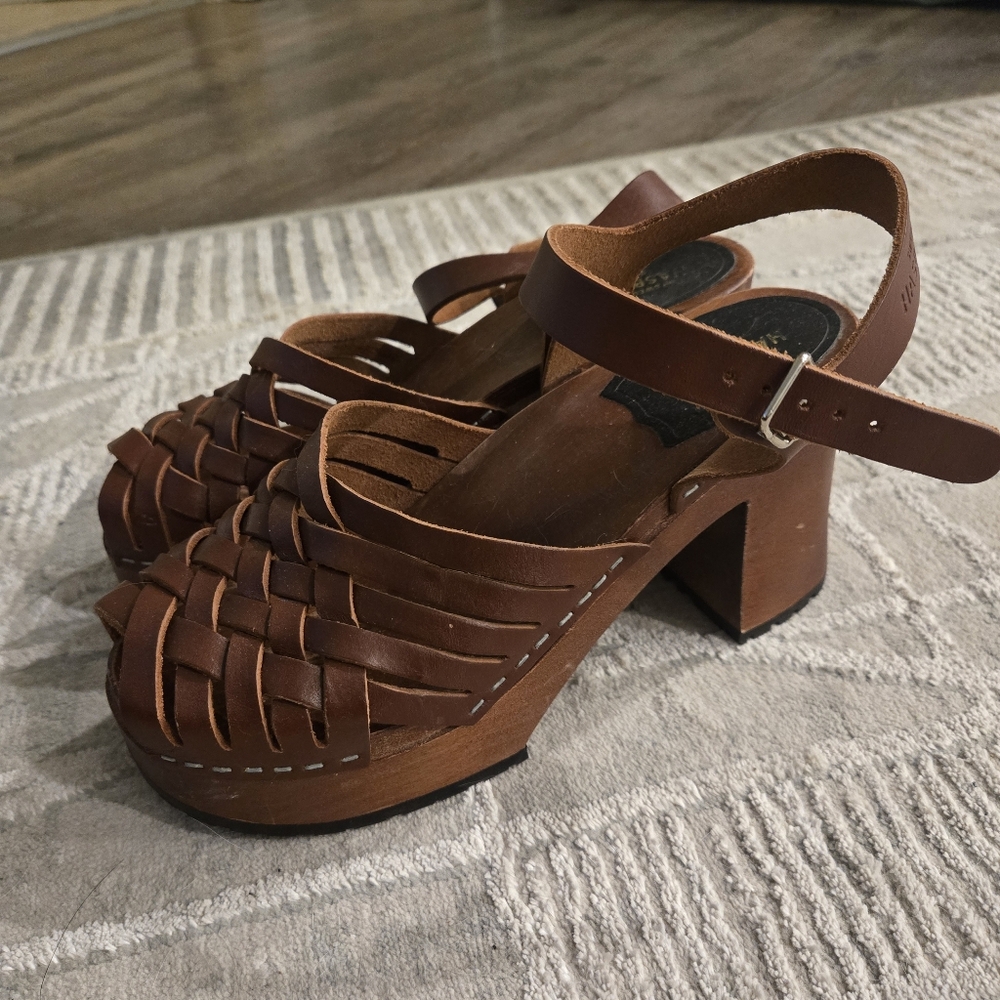 Hasbeens Brown Leather Chunky Sandals